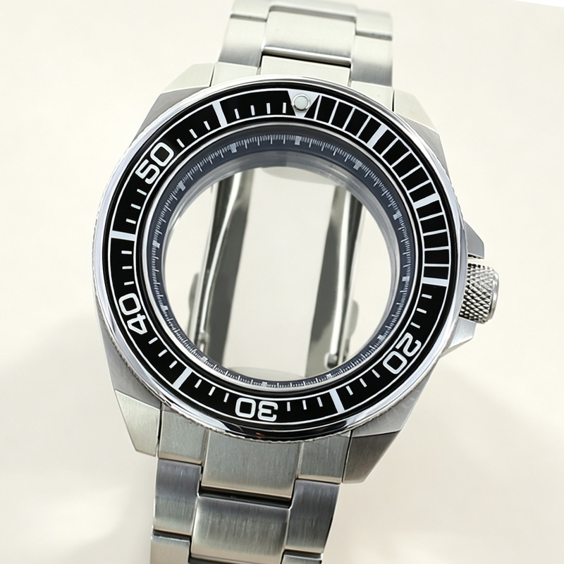 علبة ساعة غوص رياضية مقاس 43 م - مراجعة Citizen Watch Tsuyosa وسعره