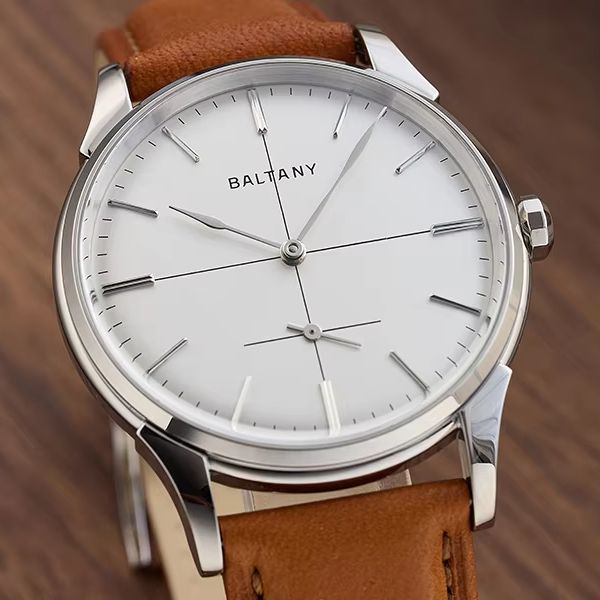 ساعة يد رجالية أوتوماتيكية من  - مراجعة Omega Watch Constellation وسعره