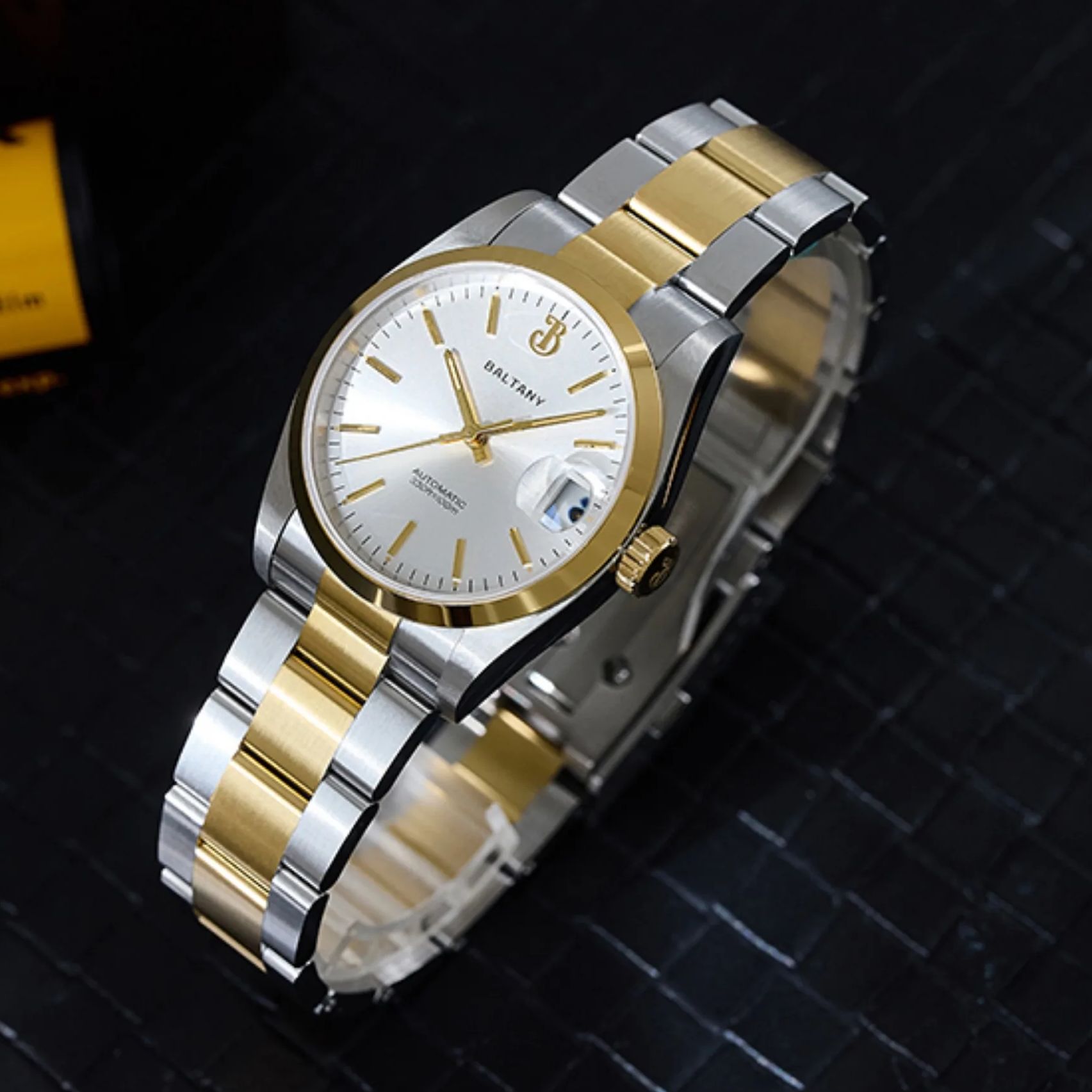 Baltany ساعة أوتوماتيكية للرجا - مراجعة Omega Watch Constellation وسعره