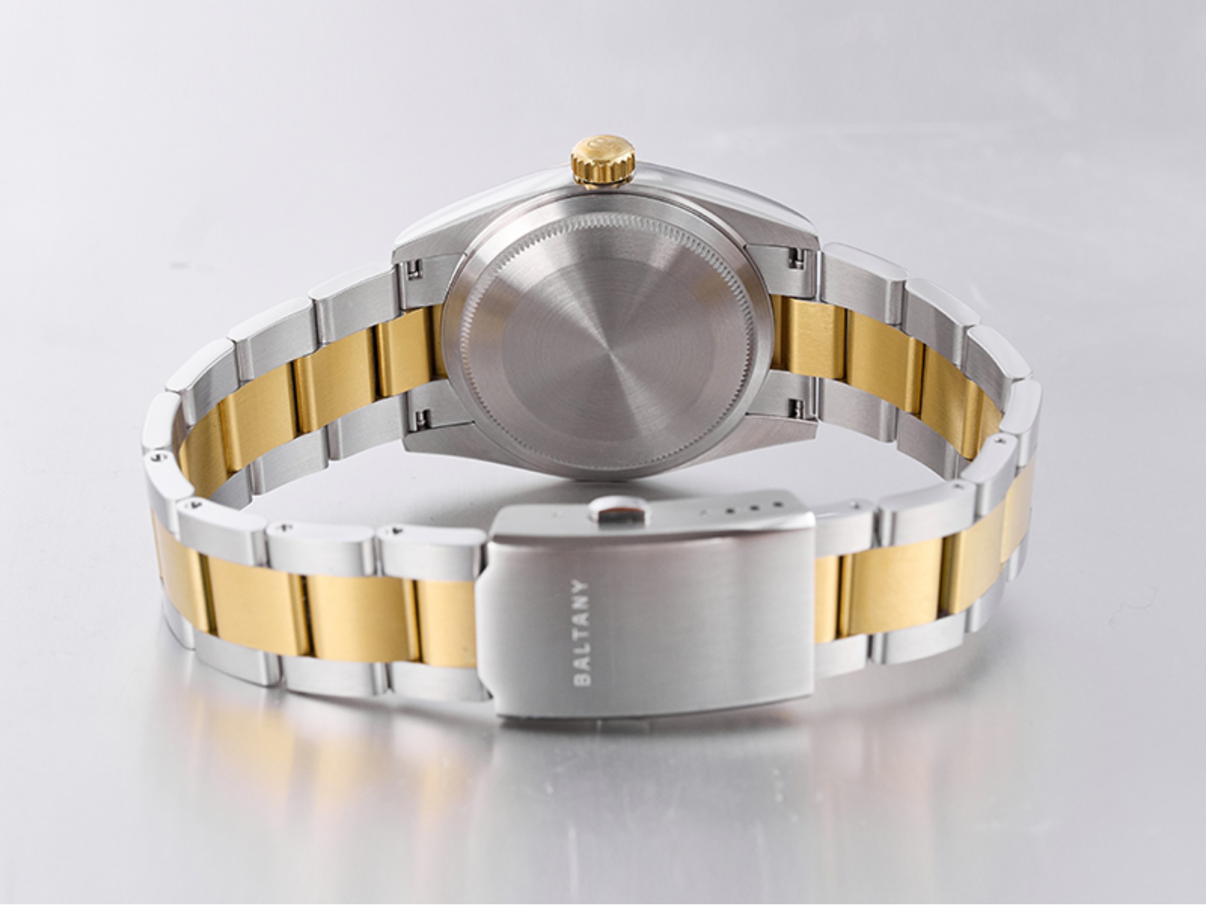 Baltany ساعة أوتوماتيكية للرجا - مراجعة Omega Watch Constellation وسعره