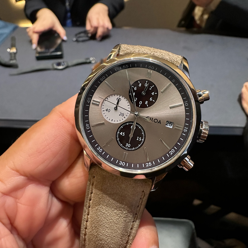 ساعة يد رجالية من CILOA، كرونو - مراجعة Suede Strap Watch وسعره